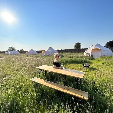 Luxusní stan Hall Glamping Thirsk