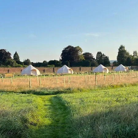 Hall Glamping Luxury tent Thirsk