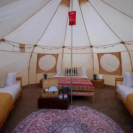 Hall Glamping *