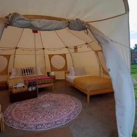 Hall Glamping *
